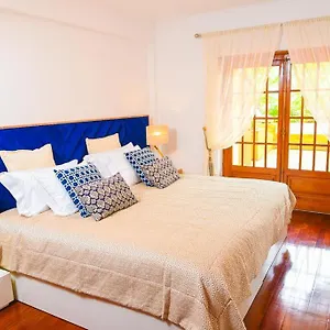 Charming In Village Apartamento